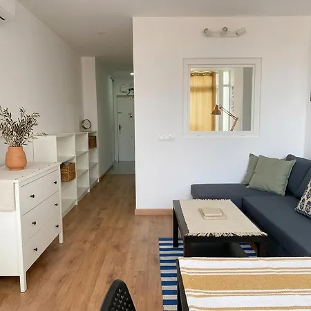 Appartement Tradicional Y Tranquilo De 1 Cerca De La Playa Y Con Piscina By Bebalmy Torremolinos